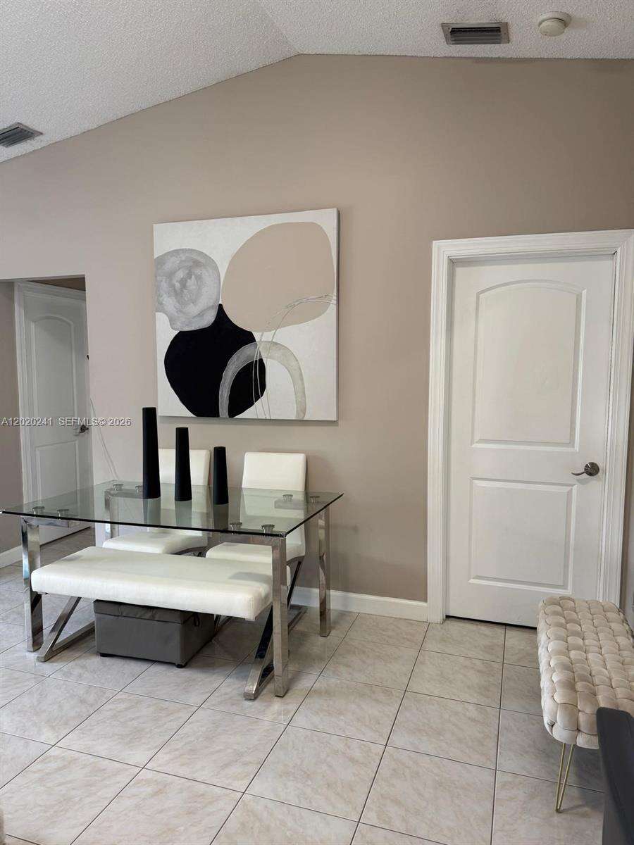 Lago Del Rey | Unit #2202 Unit #2202 | Picture 9