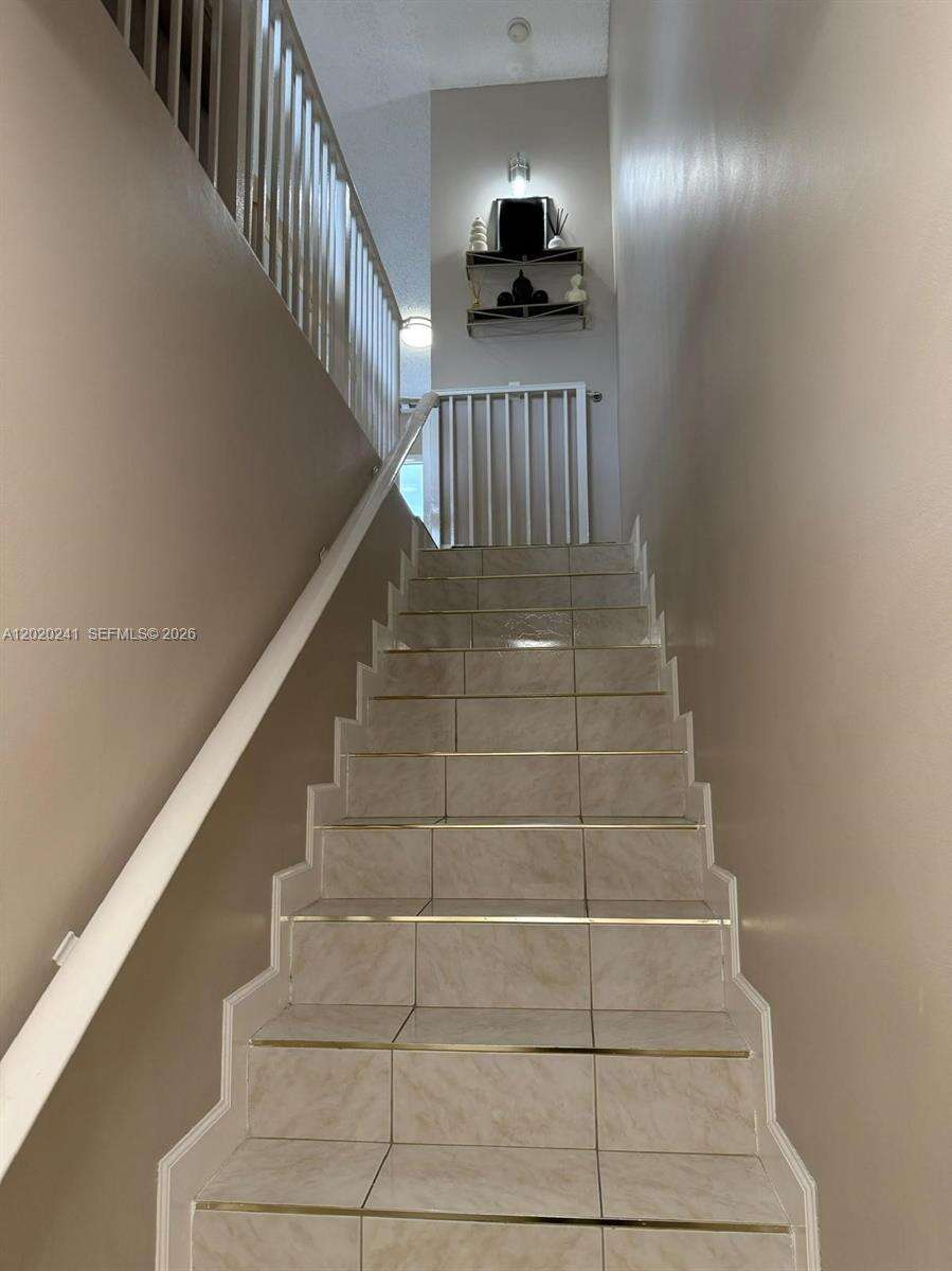 Lago Del Rey | Unit #2202 Unit #2202 | Picture 10