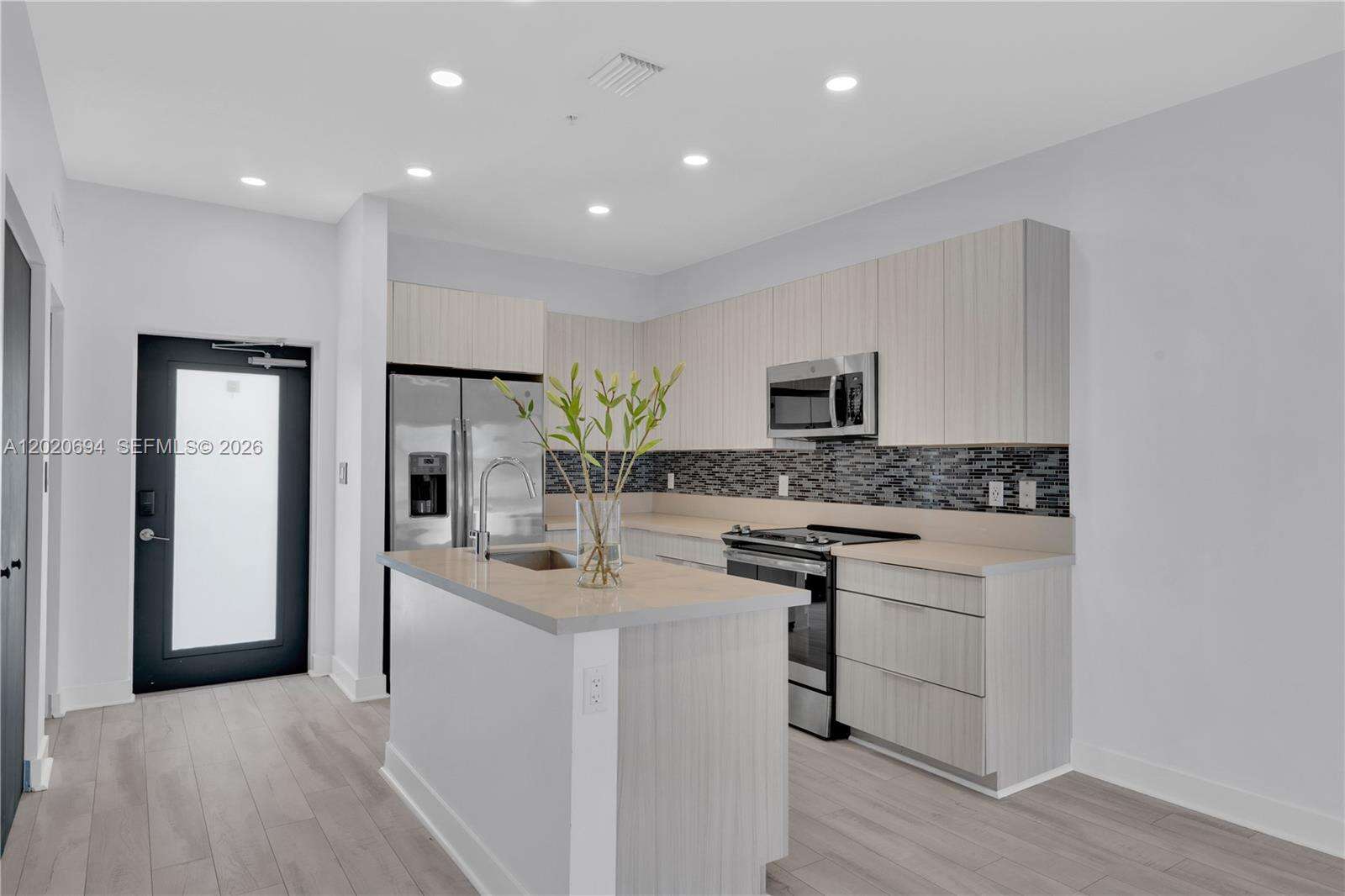 Urbana At The Residences Condo No1 | Unit #38 Unit #38 | Picture 1