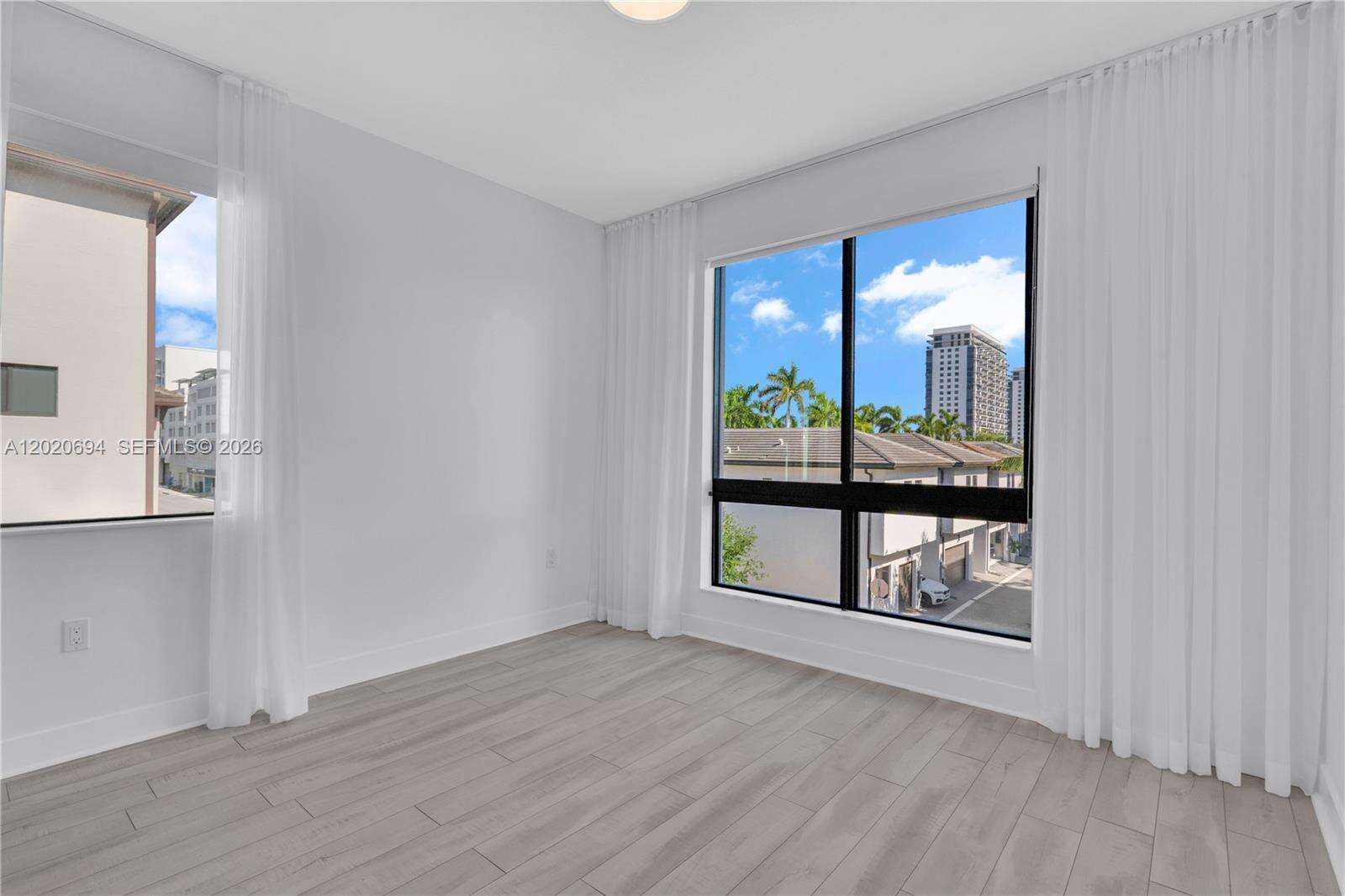 Urbana At The Residences Condo No1 | Unit #38 Unit #38 | Picture 14