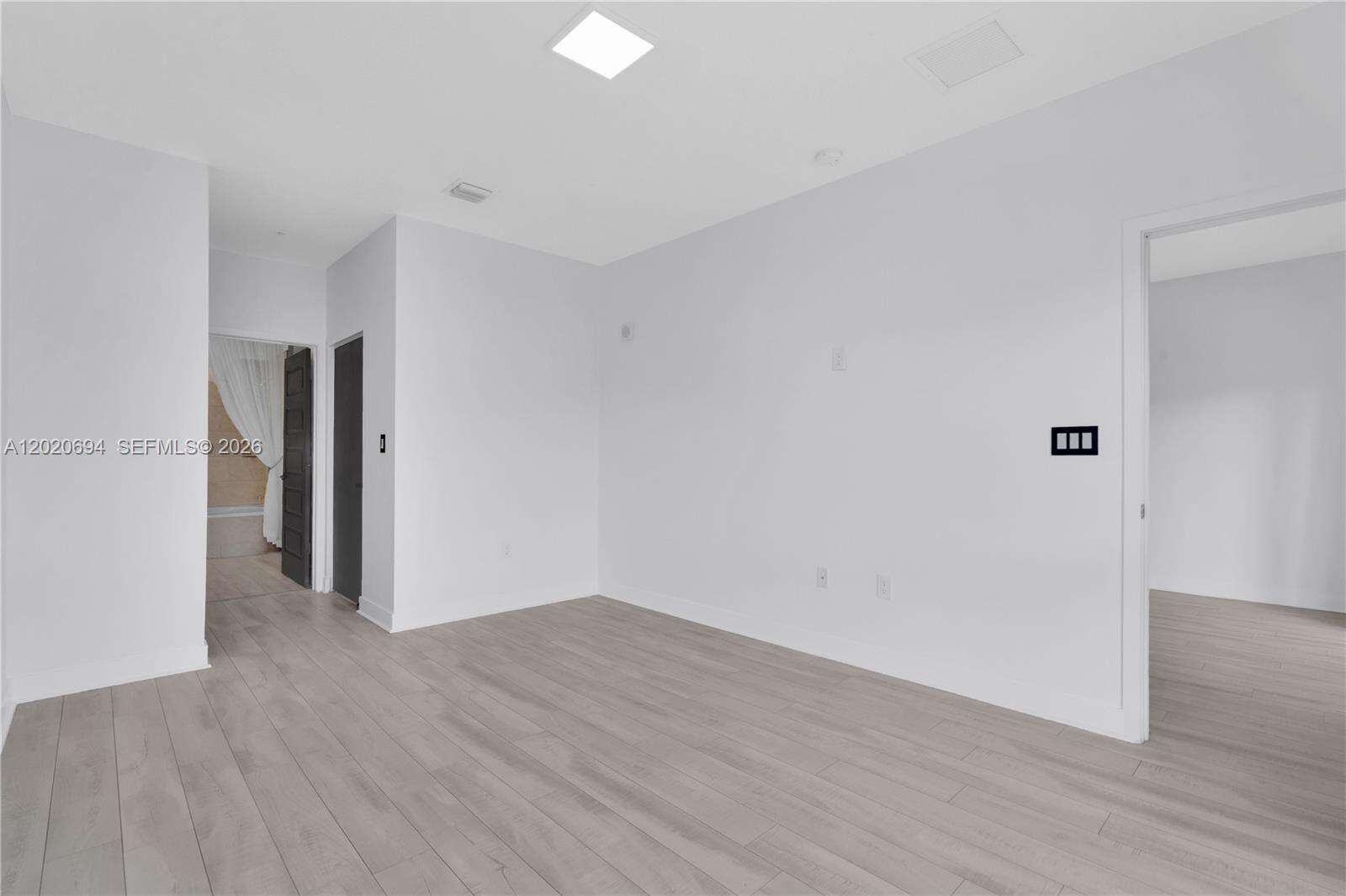 Urbana At The Residences Condo No1 | Unit #38 Unit #38 | Picture 20