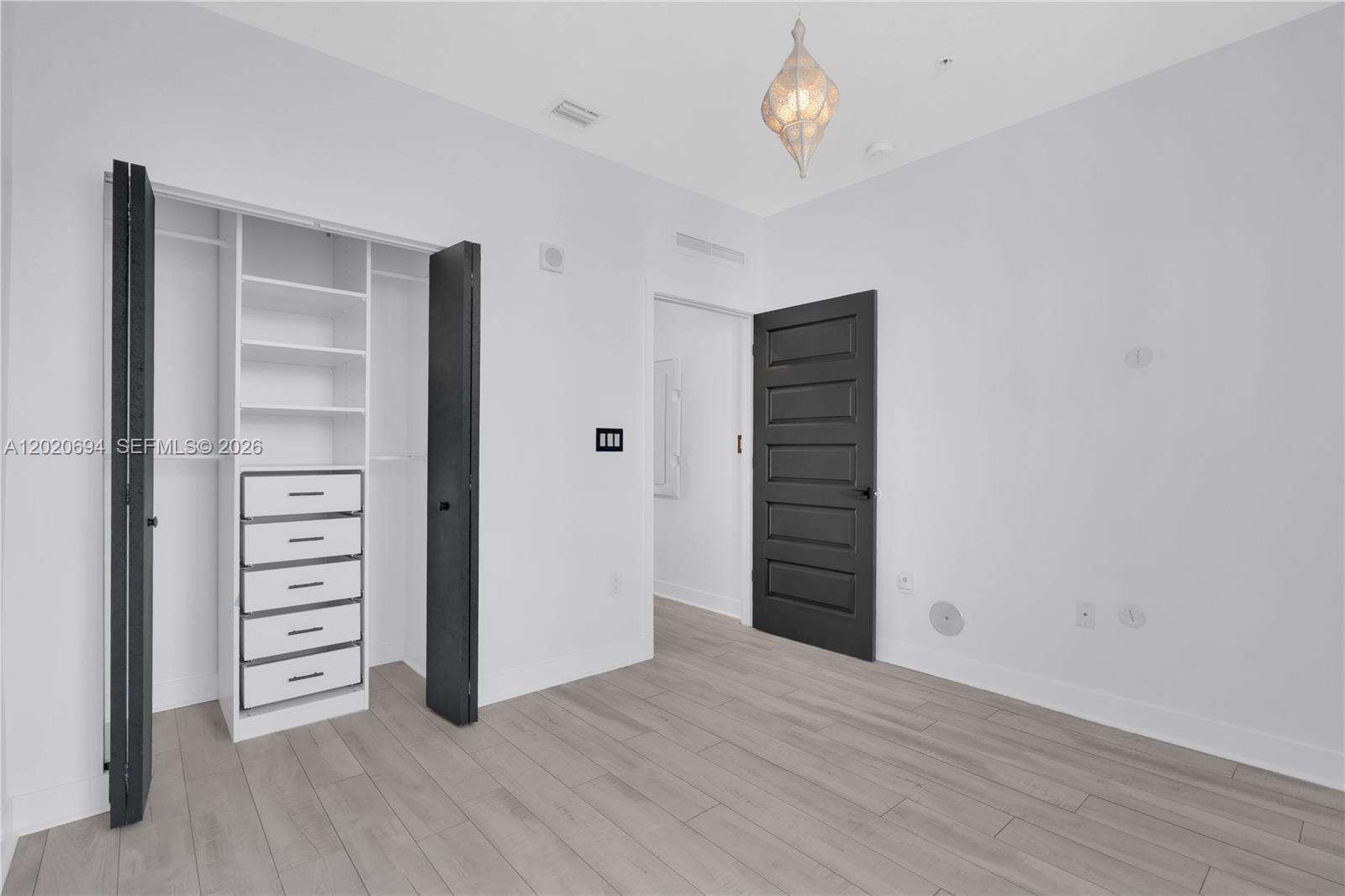 Urbana At The Residences Condo No1 | Unit #38 Unit #38 | Picture 7
