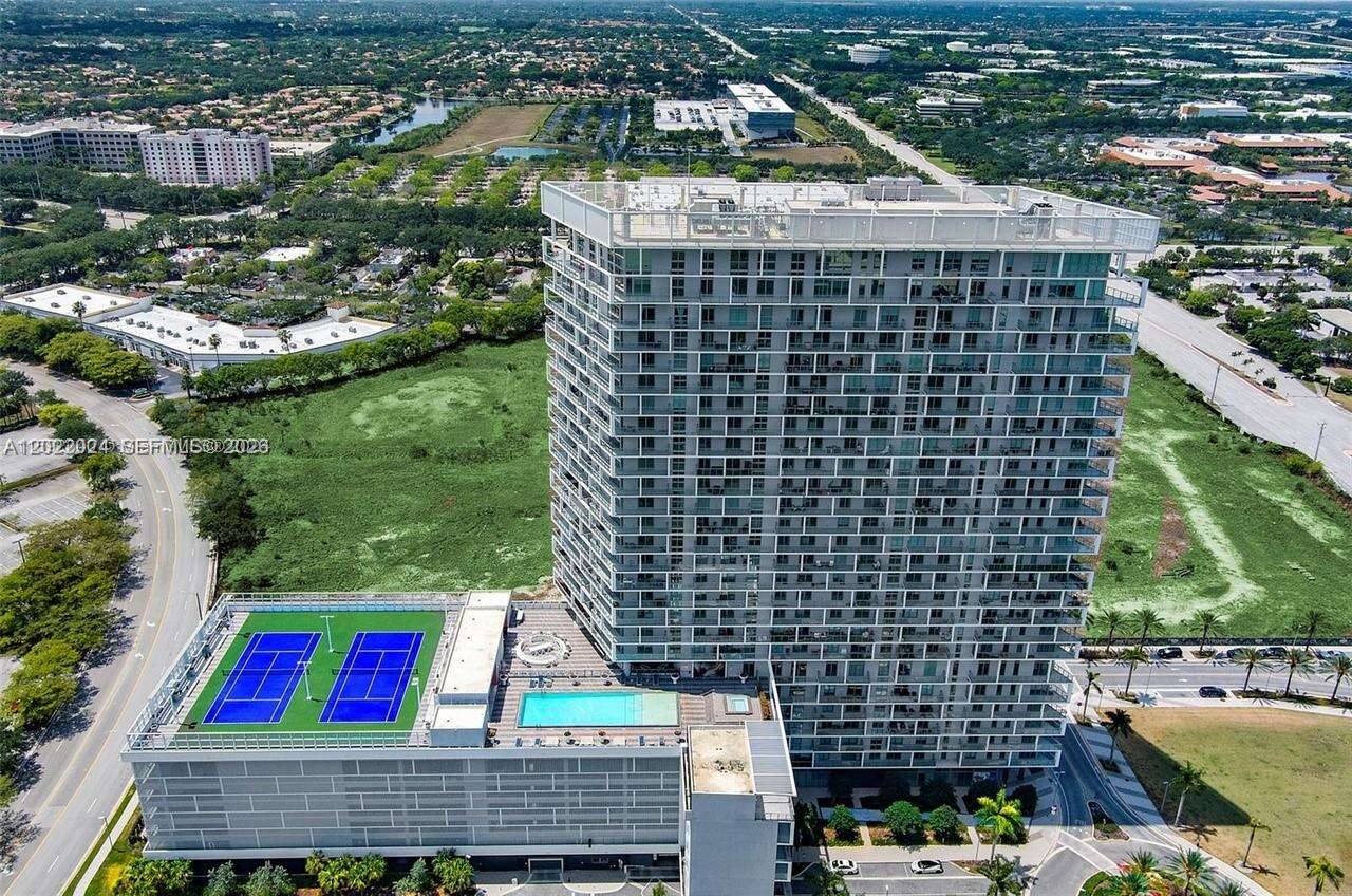 Metropica North Tower One | Unit #2202 Unit #2202 | Picture 1