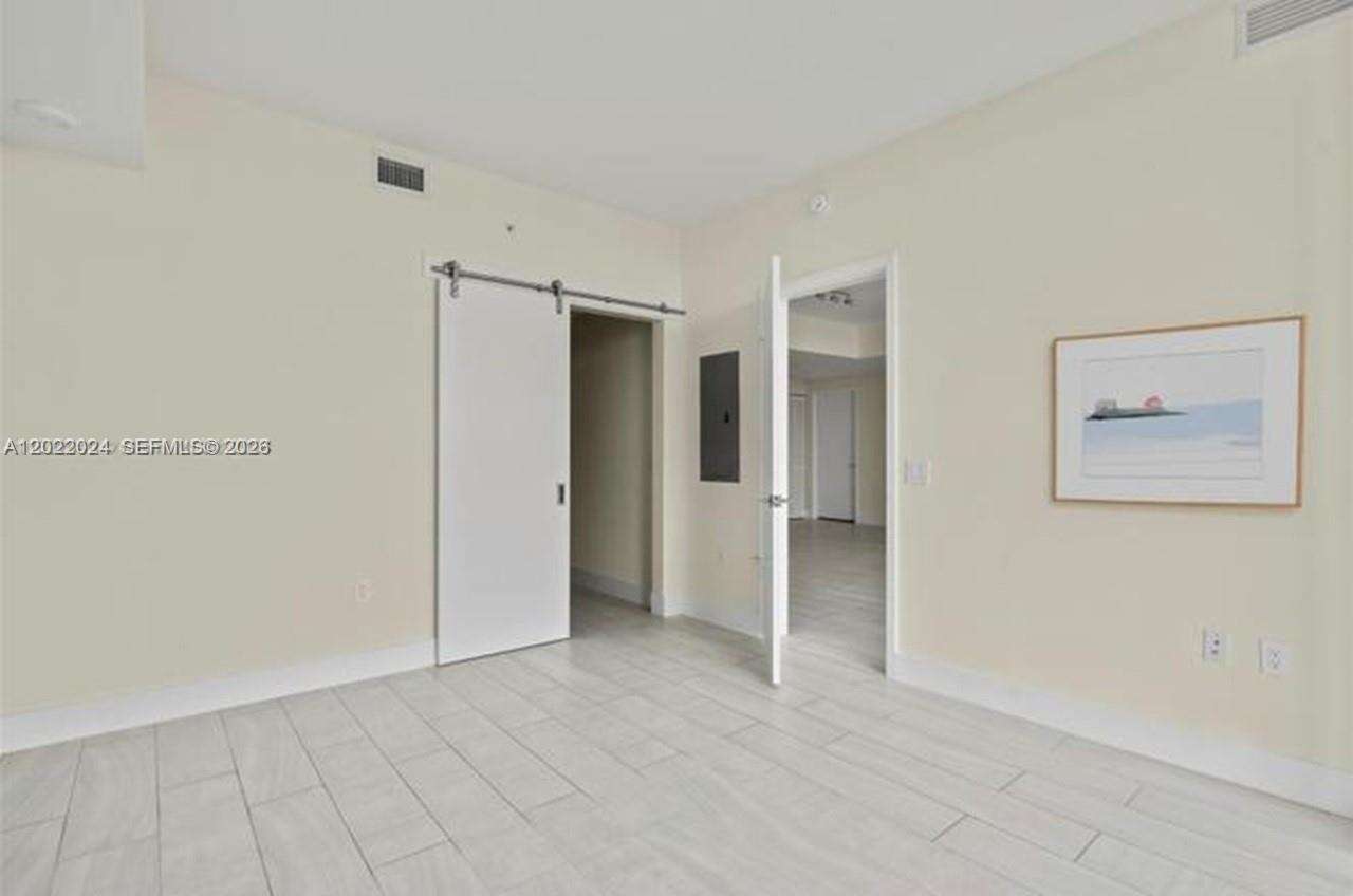 Metropica North Tower One | Unit #2202 Unit #2202 | Picture 12