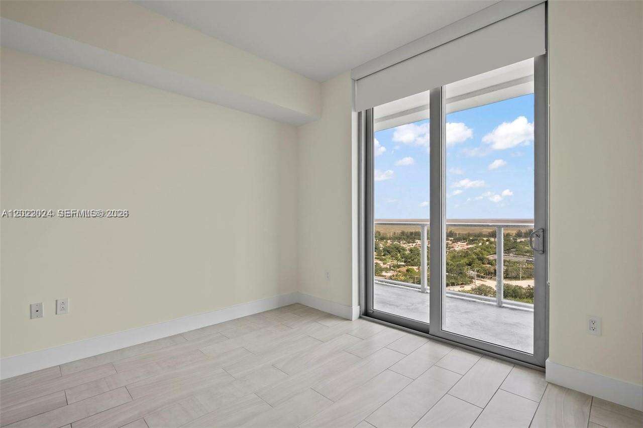 Metropica North Tower One | Unit #2202 Unit #2202 | Picture 16