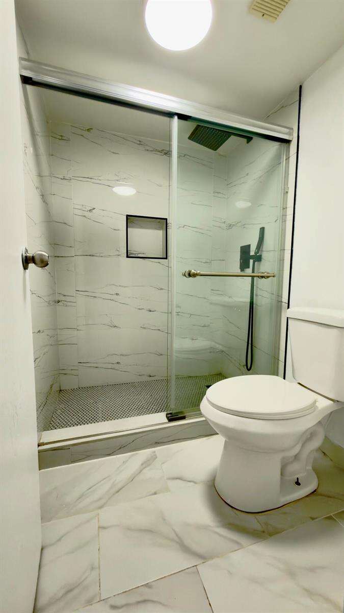 Heritage Circle | Unit #15-2a Unit #15-2a | Picture 11