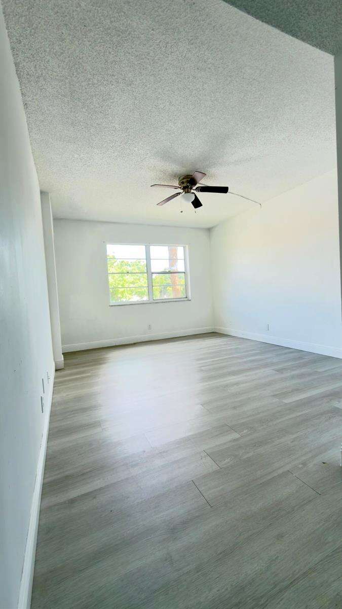 Heritage Circle | Unit #15-2a Unit #15-2a | Picture 6