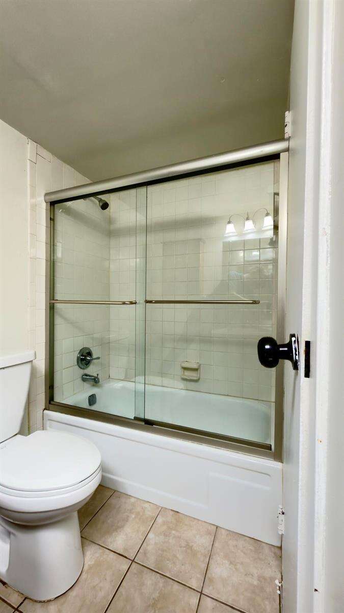 Heritage Circle | Unit #15-2a Unit #15-2a | Picture 9