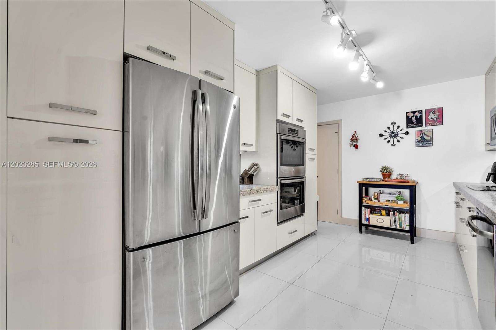 The Olympus Condo Phase C | Unit #1514 Unit #1514 | Picture 11