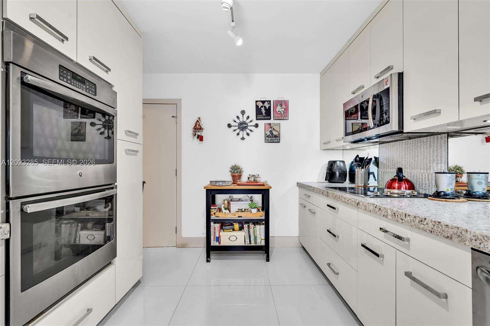 The Olympus Condo Phase C | Unit #1514 Unit #1514 | Picture 12