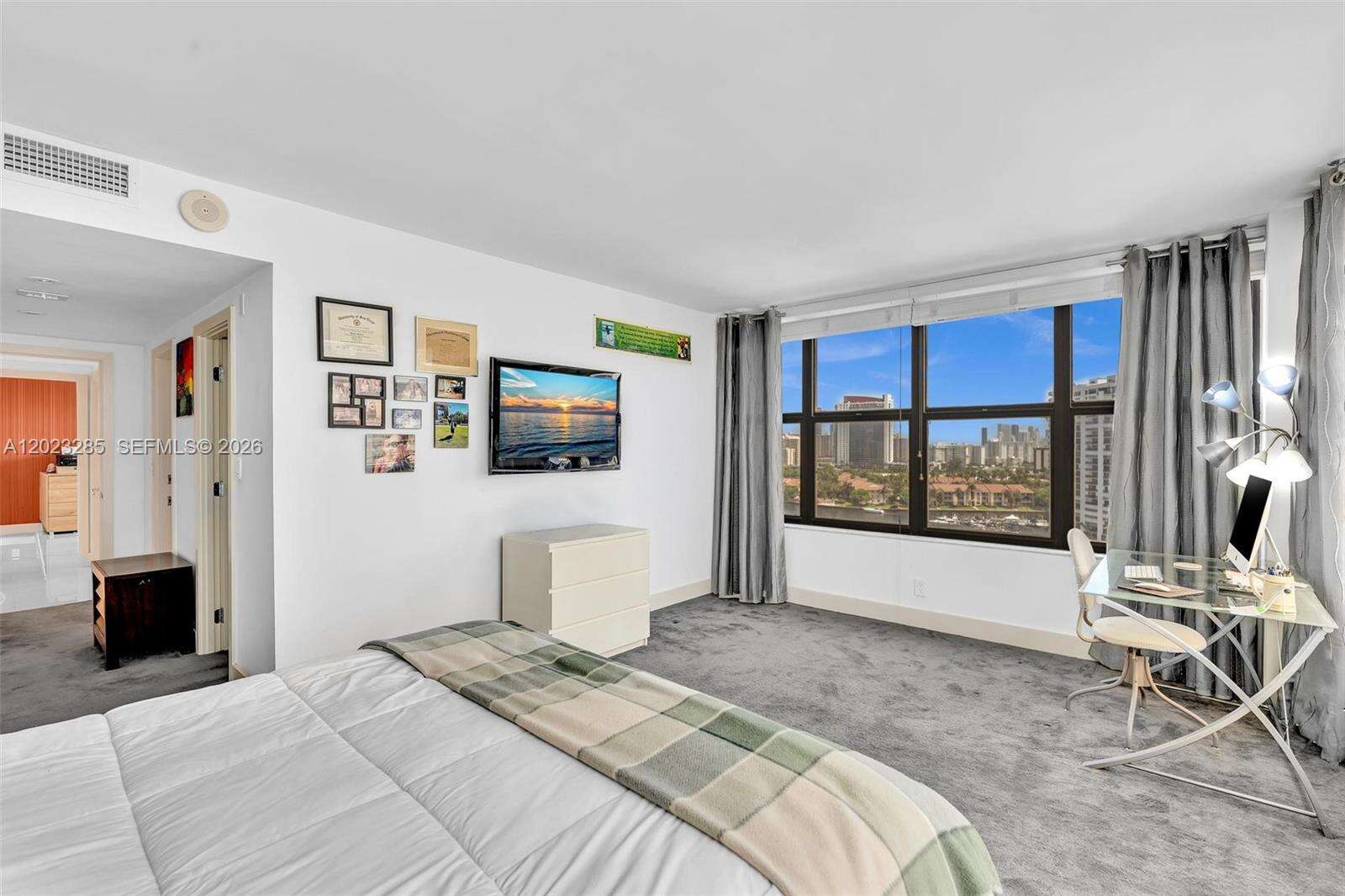 The Olympus Condo Phase C | Unit #1514 Unit #1514 | Picture 16