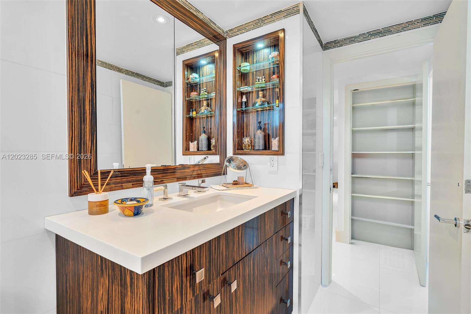 The Olympus Condo Phase C | Unit #1514 Unit #1514 | Picture 21