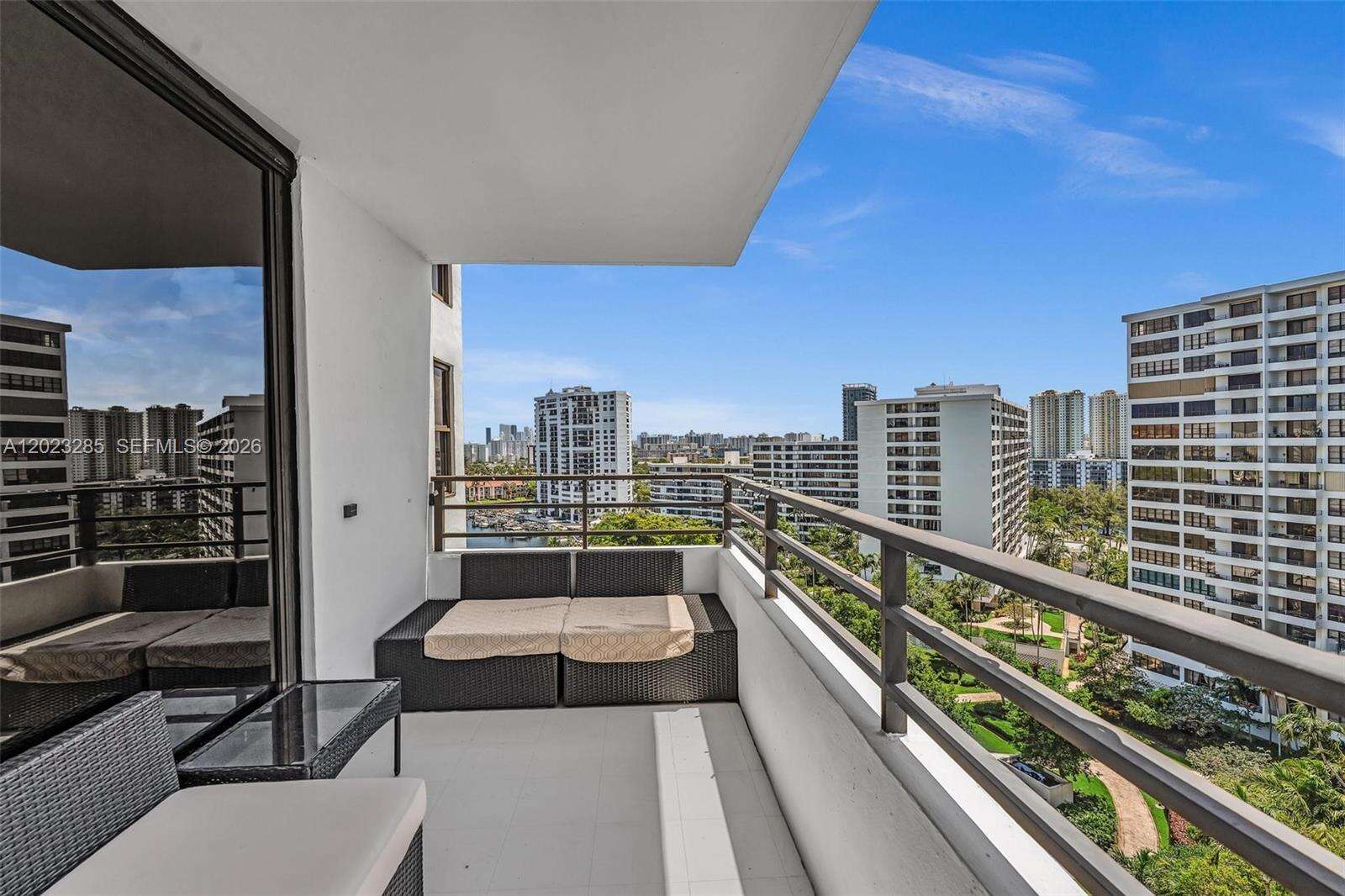 The Olympus Condo Phase C | Unit #1514 Unit #1514 | Picture 4