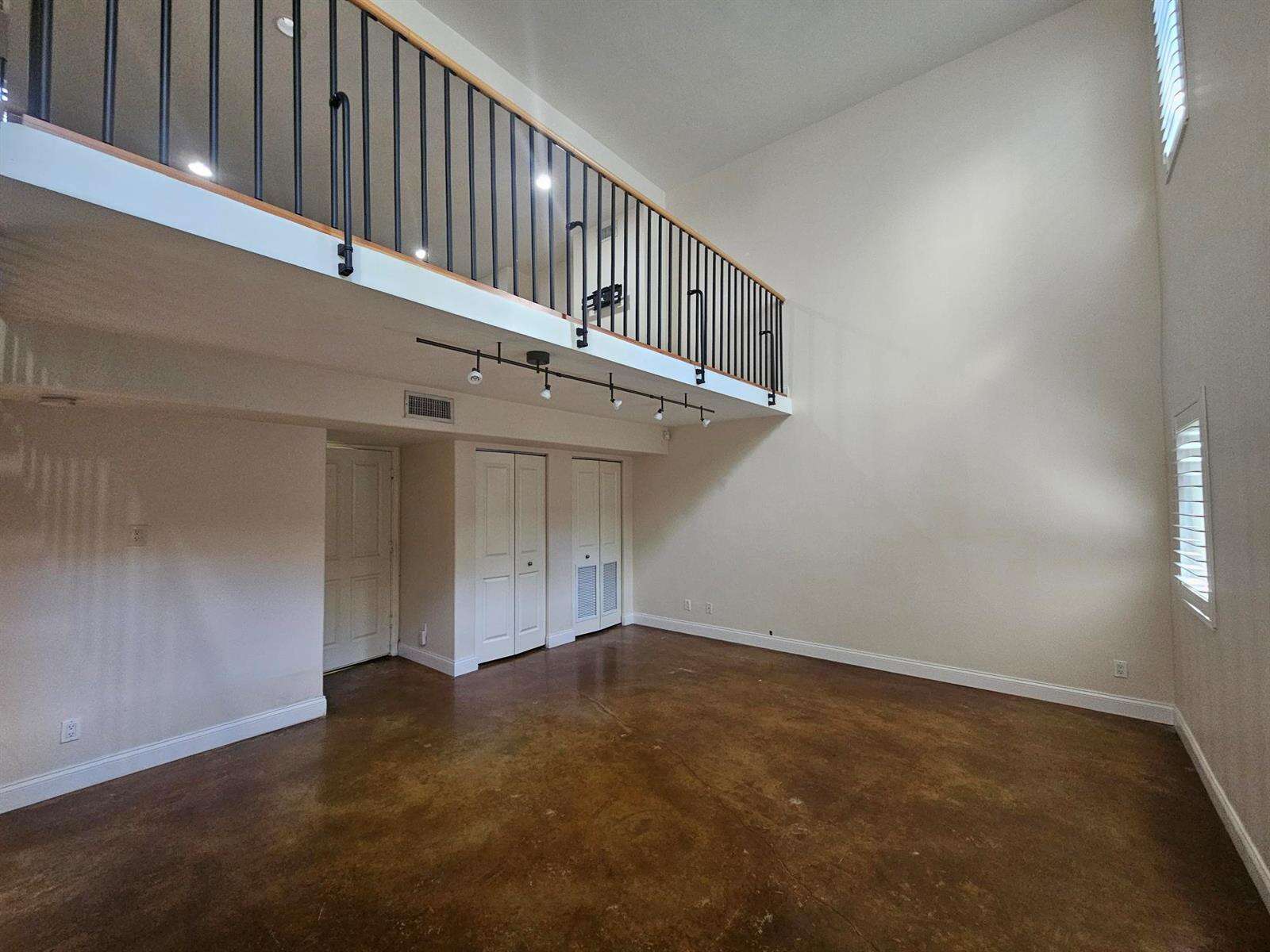 Ft Lauderdale Land Dev Co Sub | Unit #8 Unit #8 | Picture 6