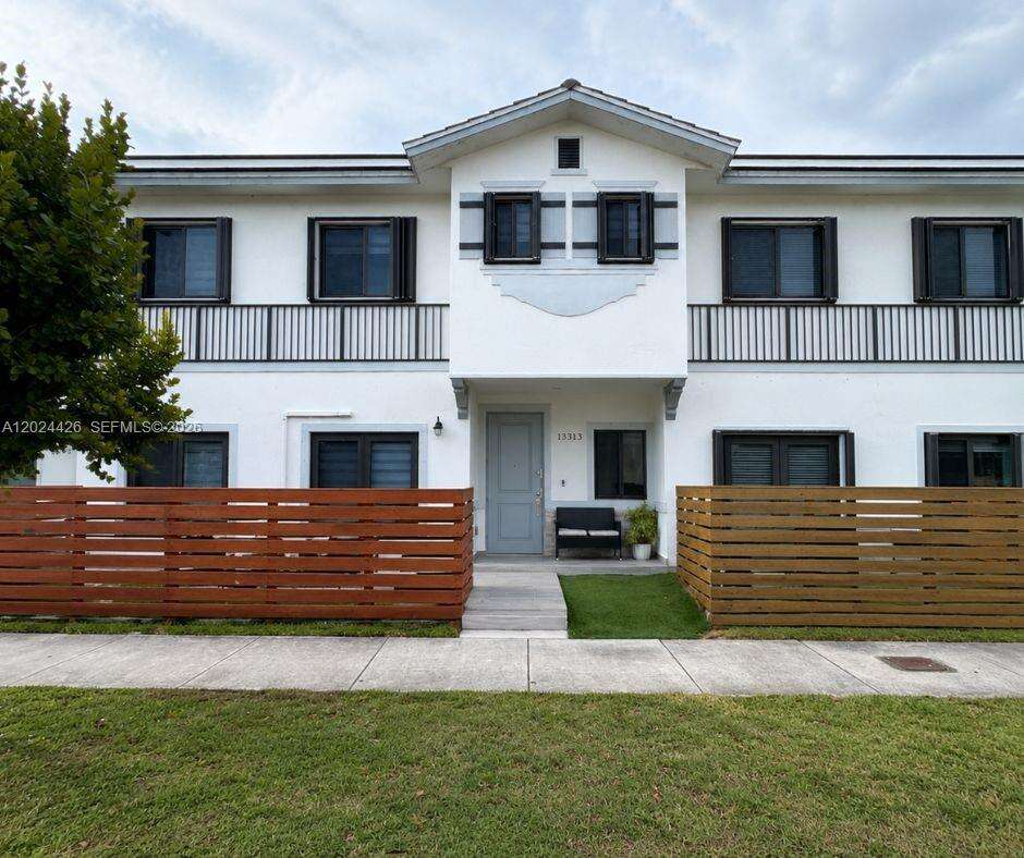 Tropical Breeze Townhouses | N/A N/A | Picture 1