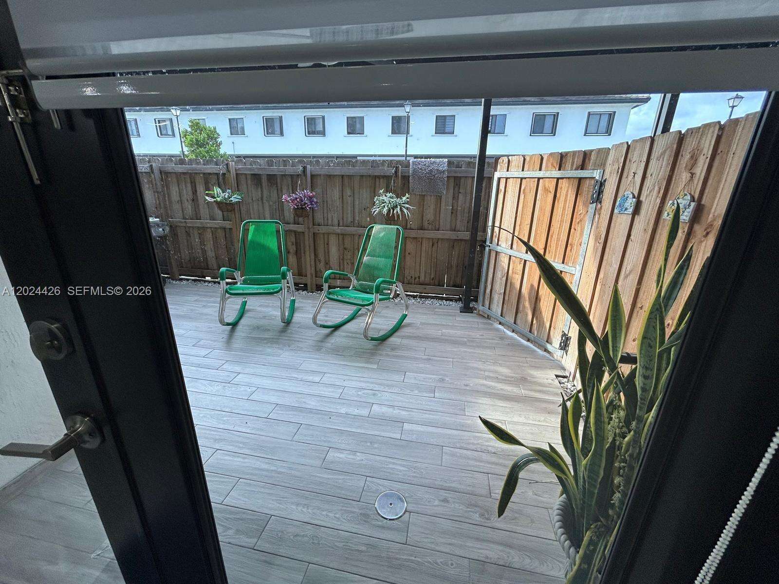 Tropical Breeze Townhouses | N/A N/A | Picture 30