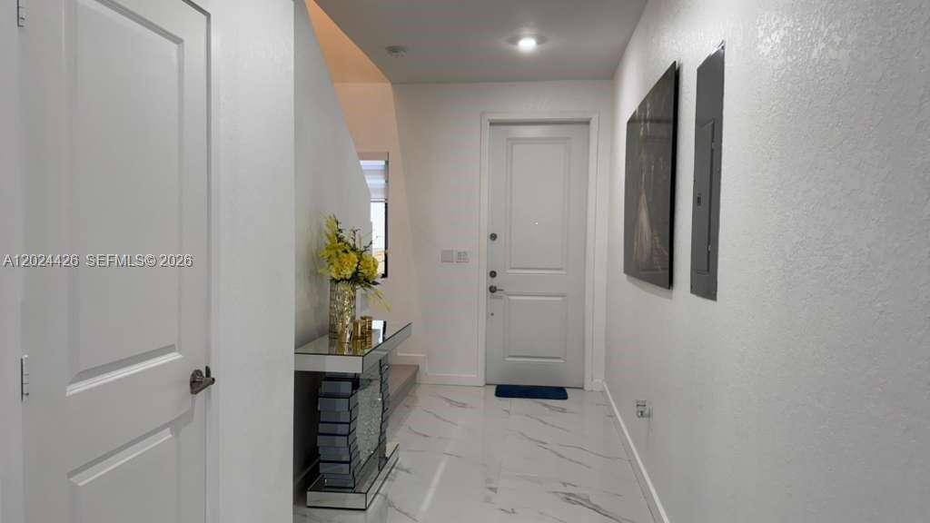 Tropical Breeze Townhouses | N/A N/A | Picture 5