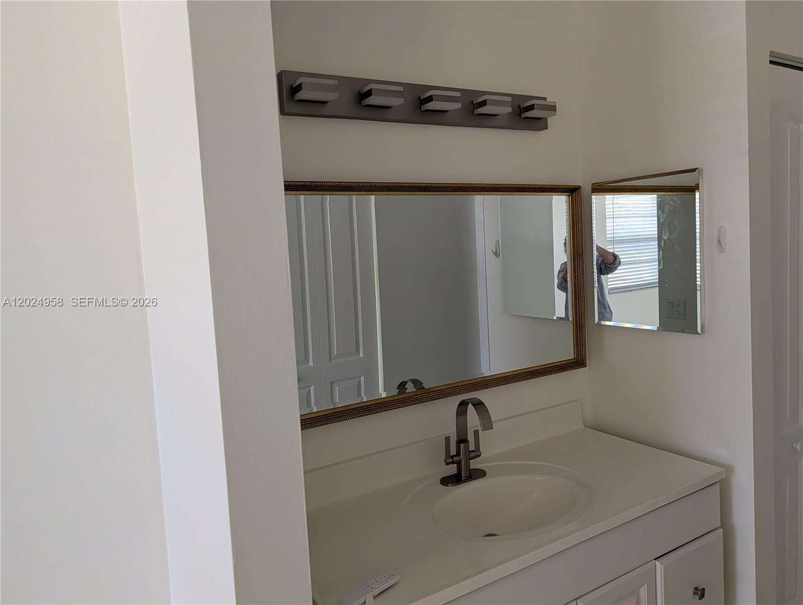 Cambridge At Century Village Condo Iii | Unit #109Q Unit #109Q | Picture 13