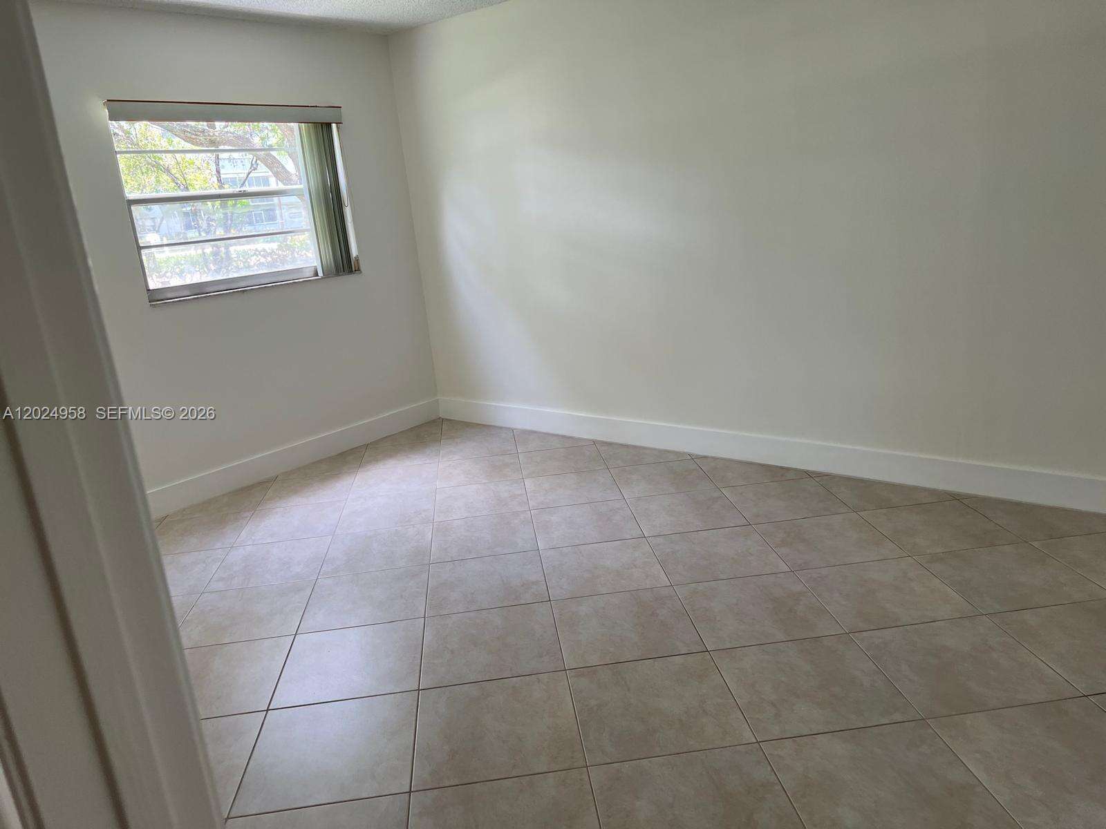 Cambridge At Century Village Condo Iii | Unit #109Q Unit #109Q | Picture 4