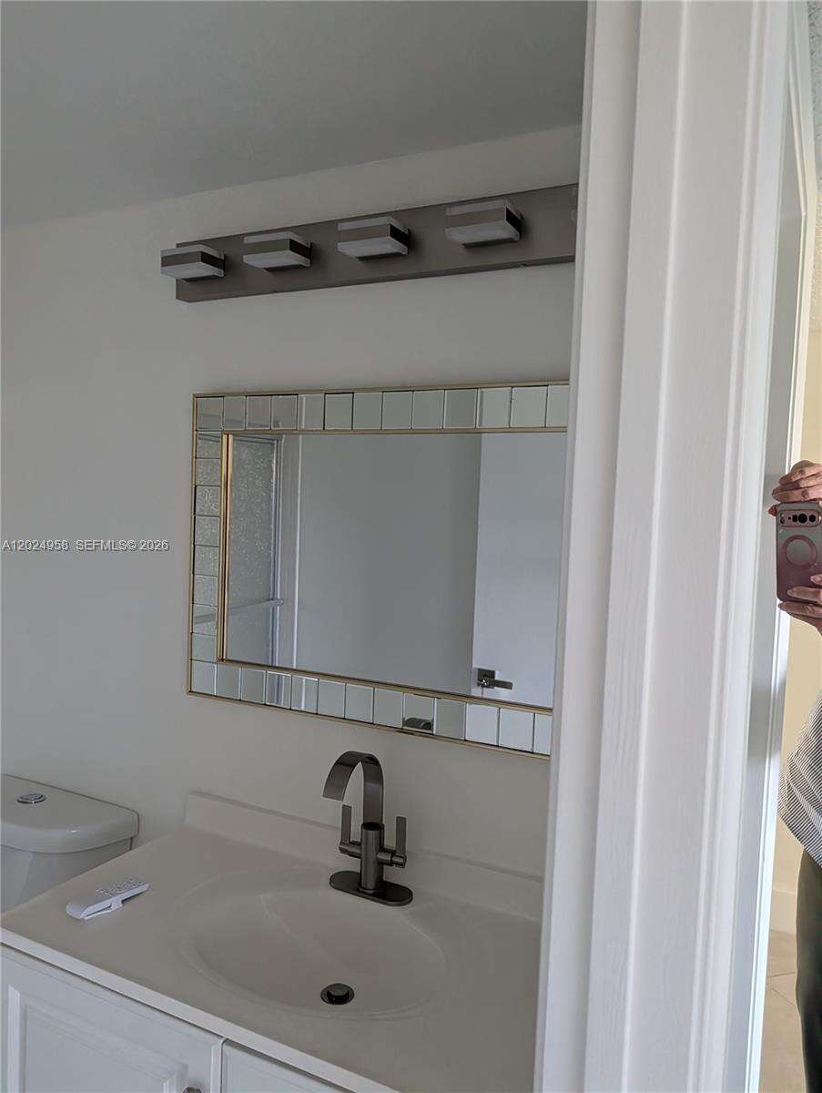 Cambridge At Century Village Condo Iii | Unit #109Q Unit #109Q | Picture 8