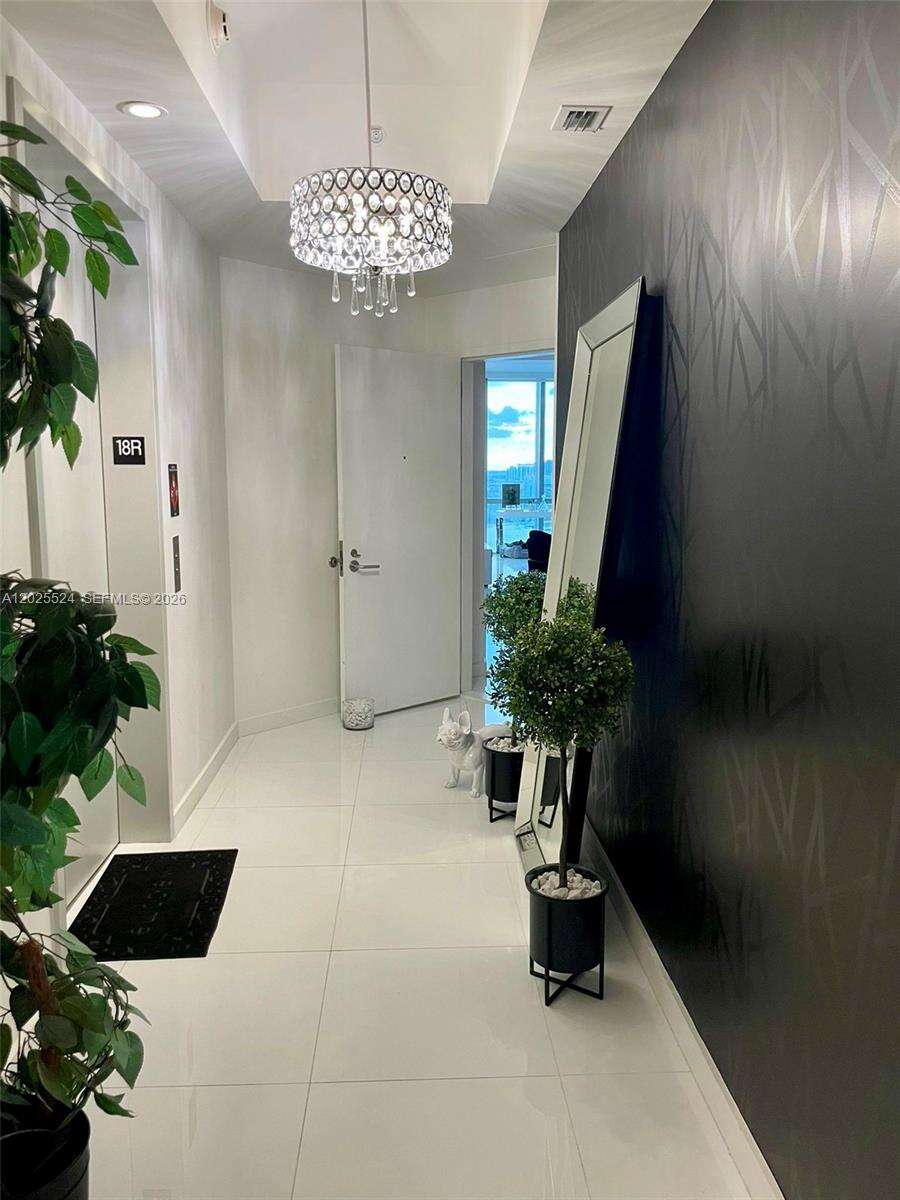 Paramount Miami Worldcenter | Unit #1808 Unit #1808 | Picture 1