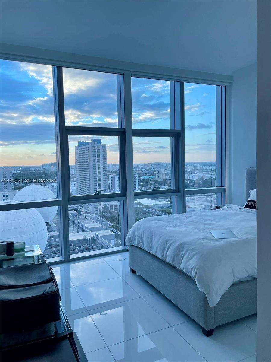 Paramount Miami Worldcenter | Unit #1808 Unit #1808 | Picture 13