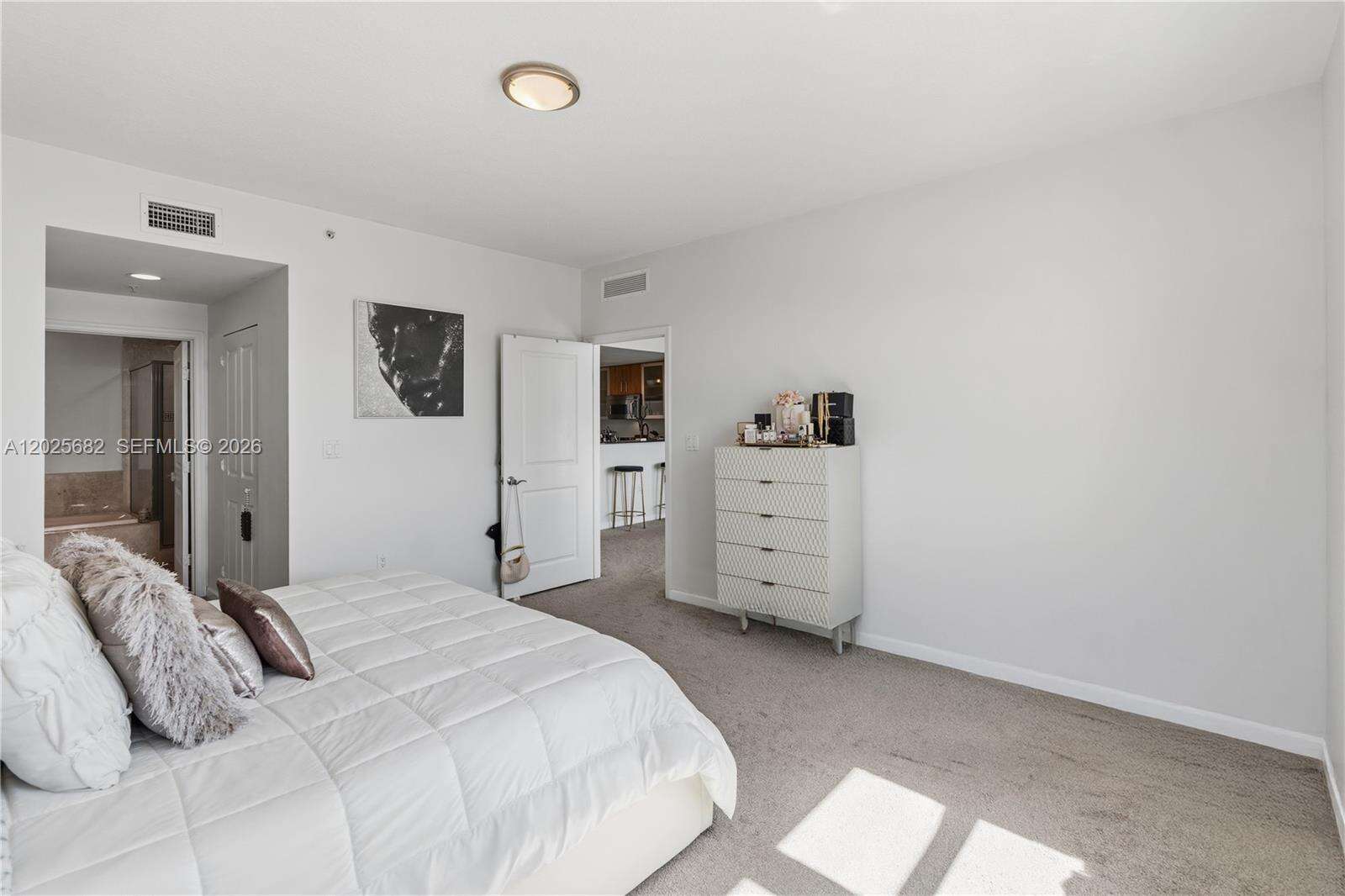 360 Condo B | Unit #704 Unit #704 | Picture 27