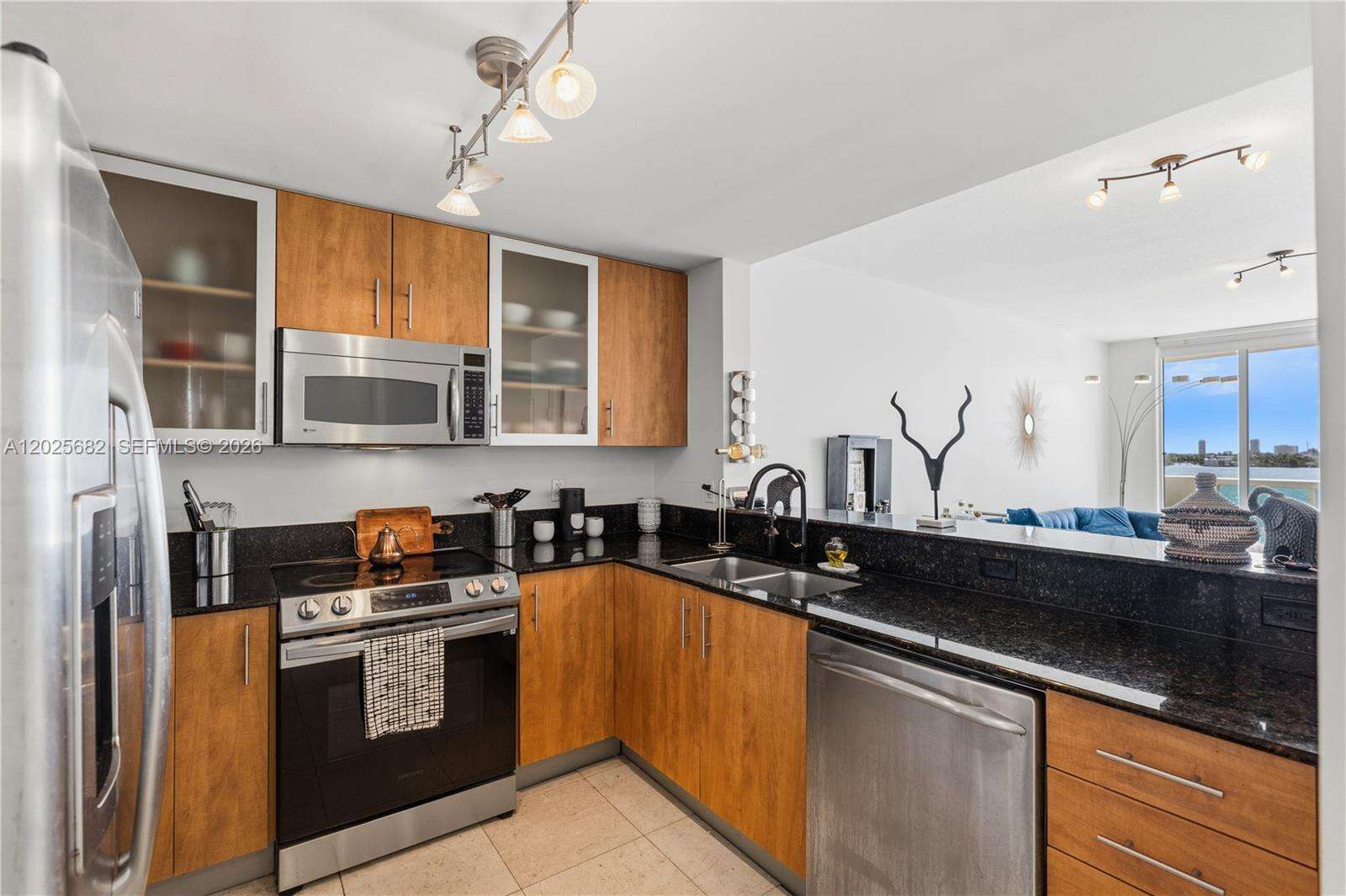 360 Condo B | Unit #704 Unit #704 | Picture 7