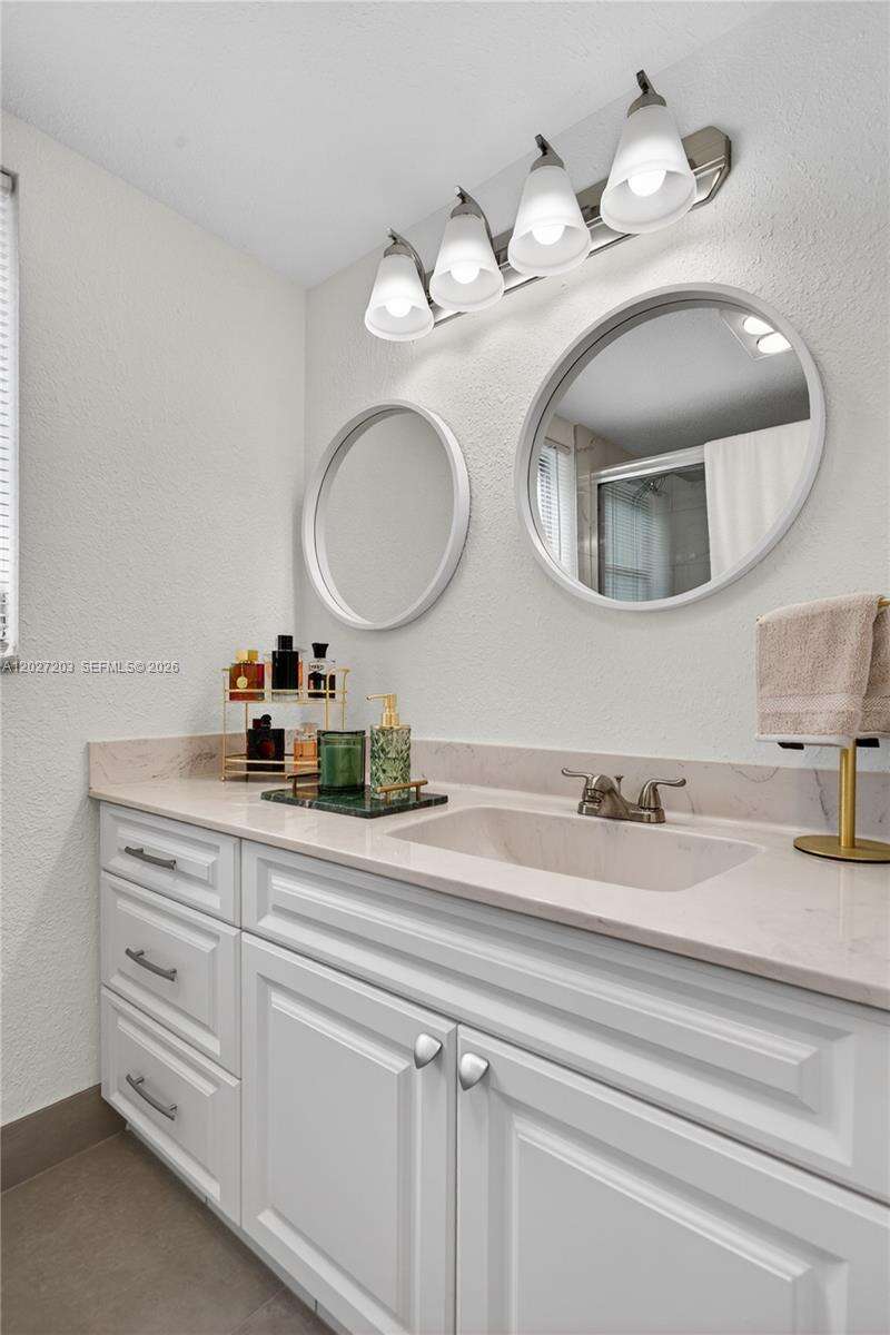 No 10 Palm Aire Country Club Apts | Unit #110 Unit #110 | Picture 16