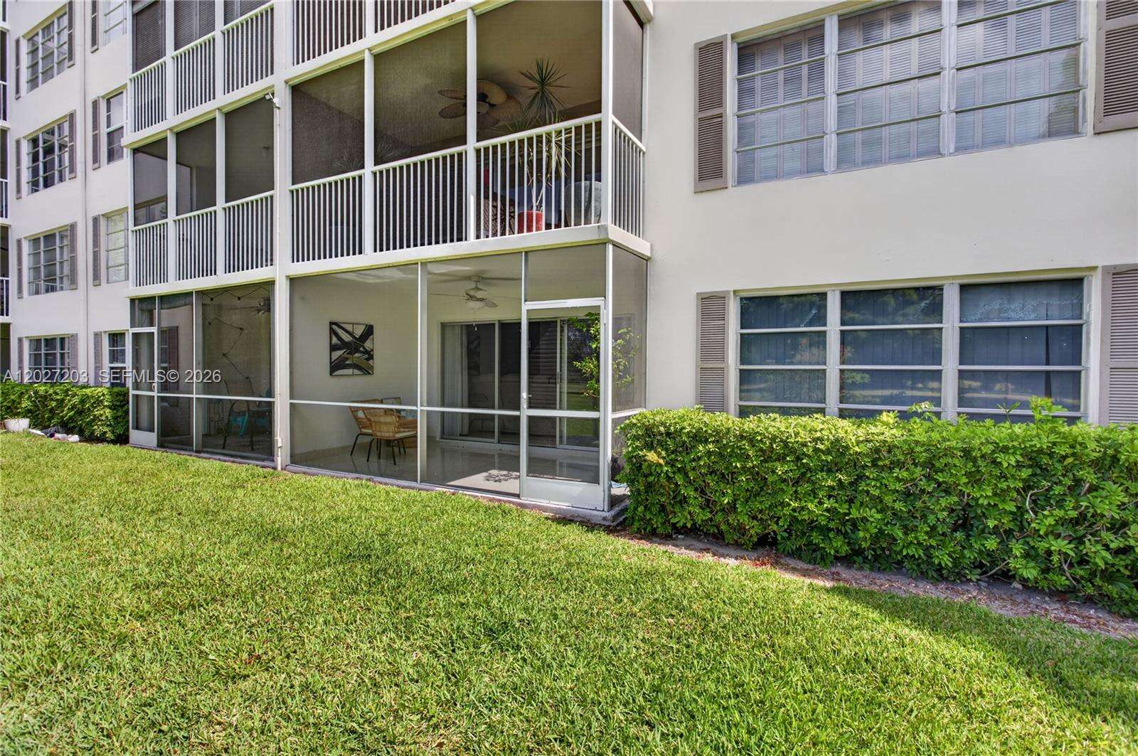 No 10 Palm Aire Country Club Apts | Unit #110 Unit #110 | Picture 34