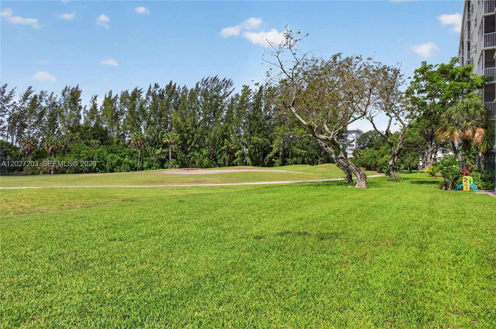 No 10 Palm Aire Country Club Apts | Unit #110 Unit #110 | Picture 35
