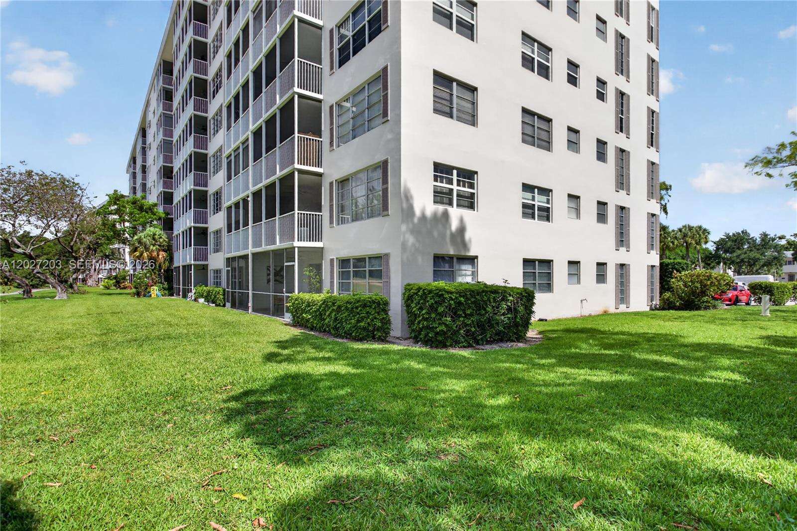 No 10 Palm Aire Country Club Apts | Unit #110 Unit #110 | Picture 38