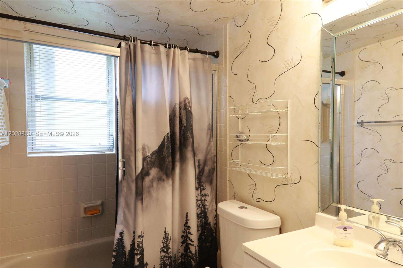 Palm Lakes | Unit #101 Unit #101 | Picture 14
