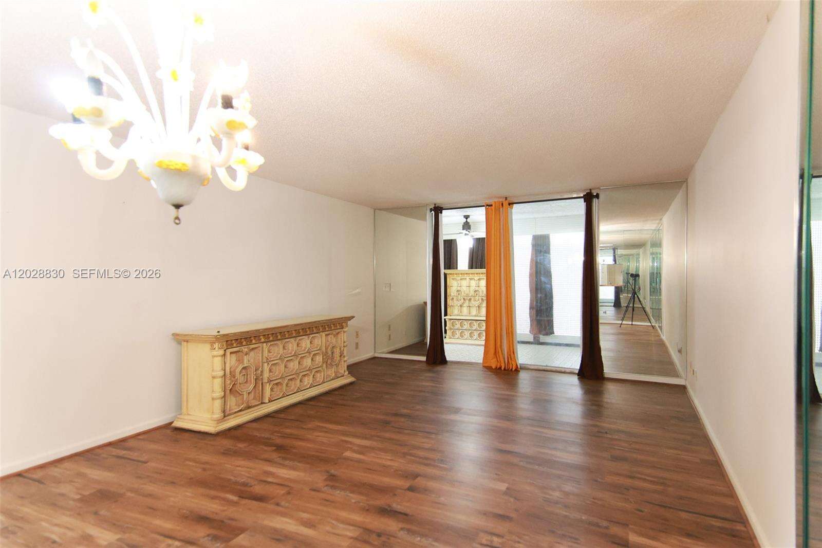 Palm Lakes | Unit #101 Unit #101 | Picture 6