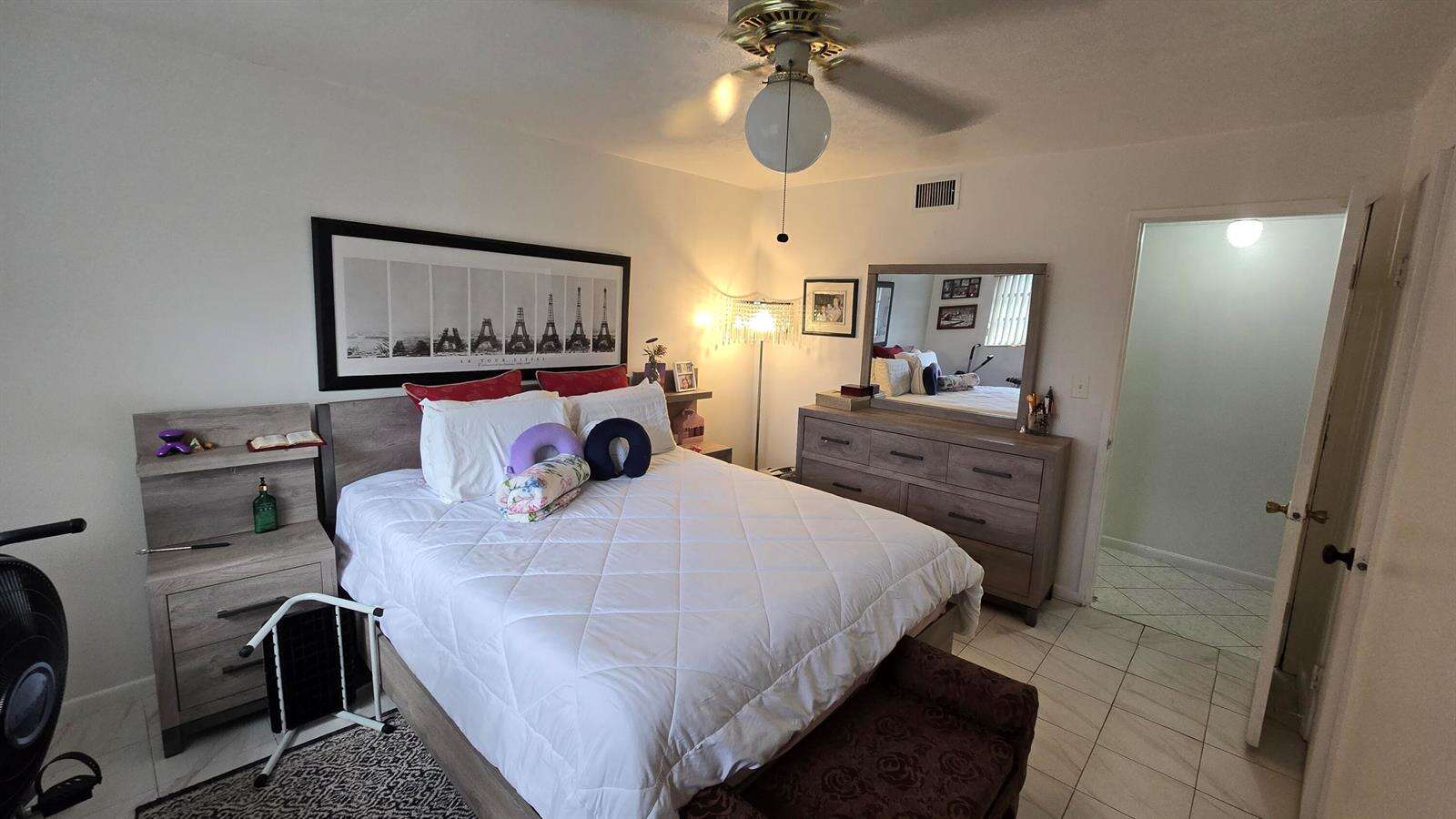 Tallwood West | Unit #305 Unit #305 | Picture 11