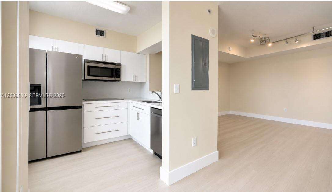 Altos De Miami | Unit #1210 Unit #1210 | Picture 4