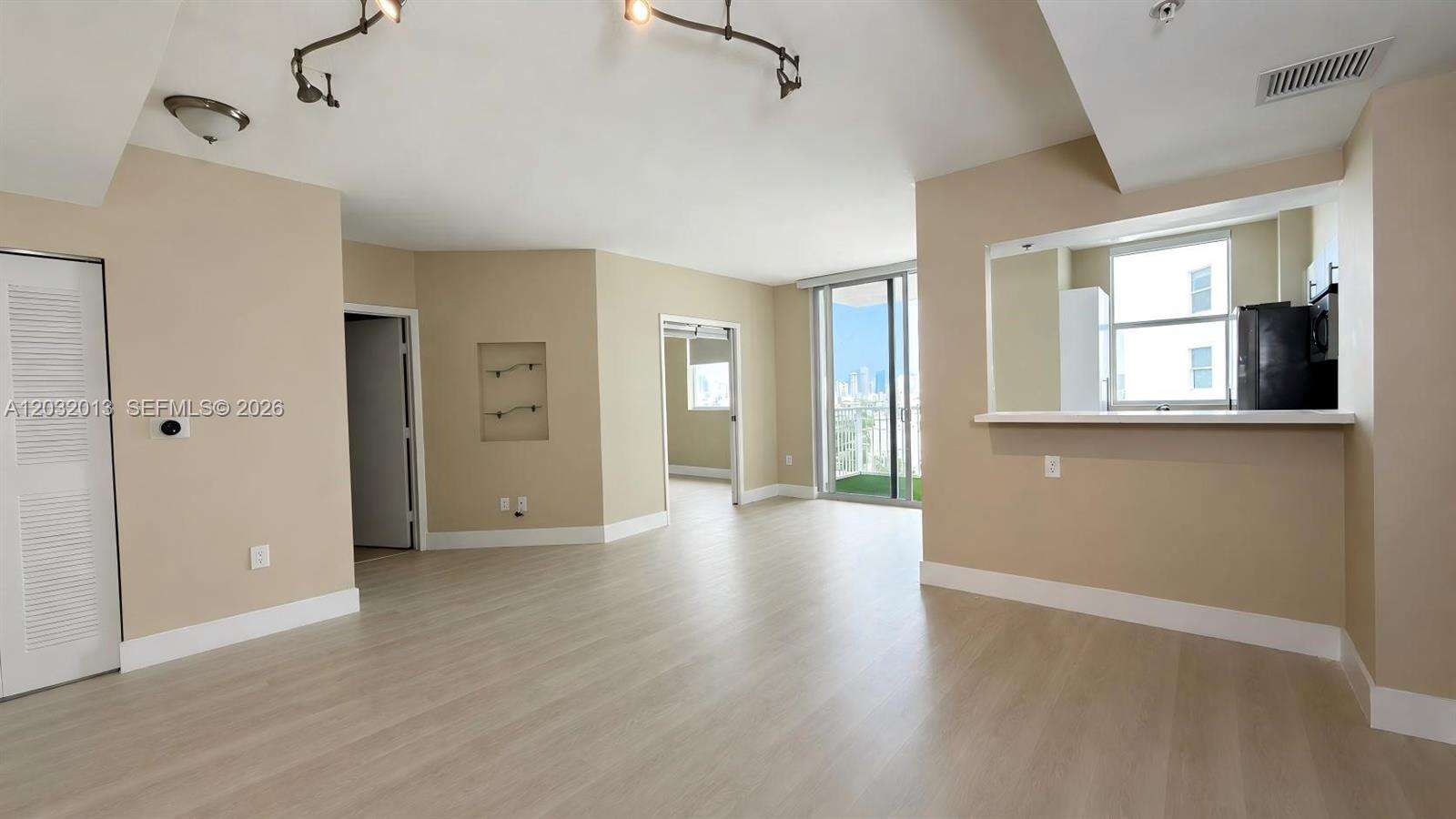Altos De Miami | Unit #1210 Unit #1210 | Picture 10