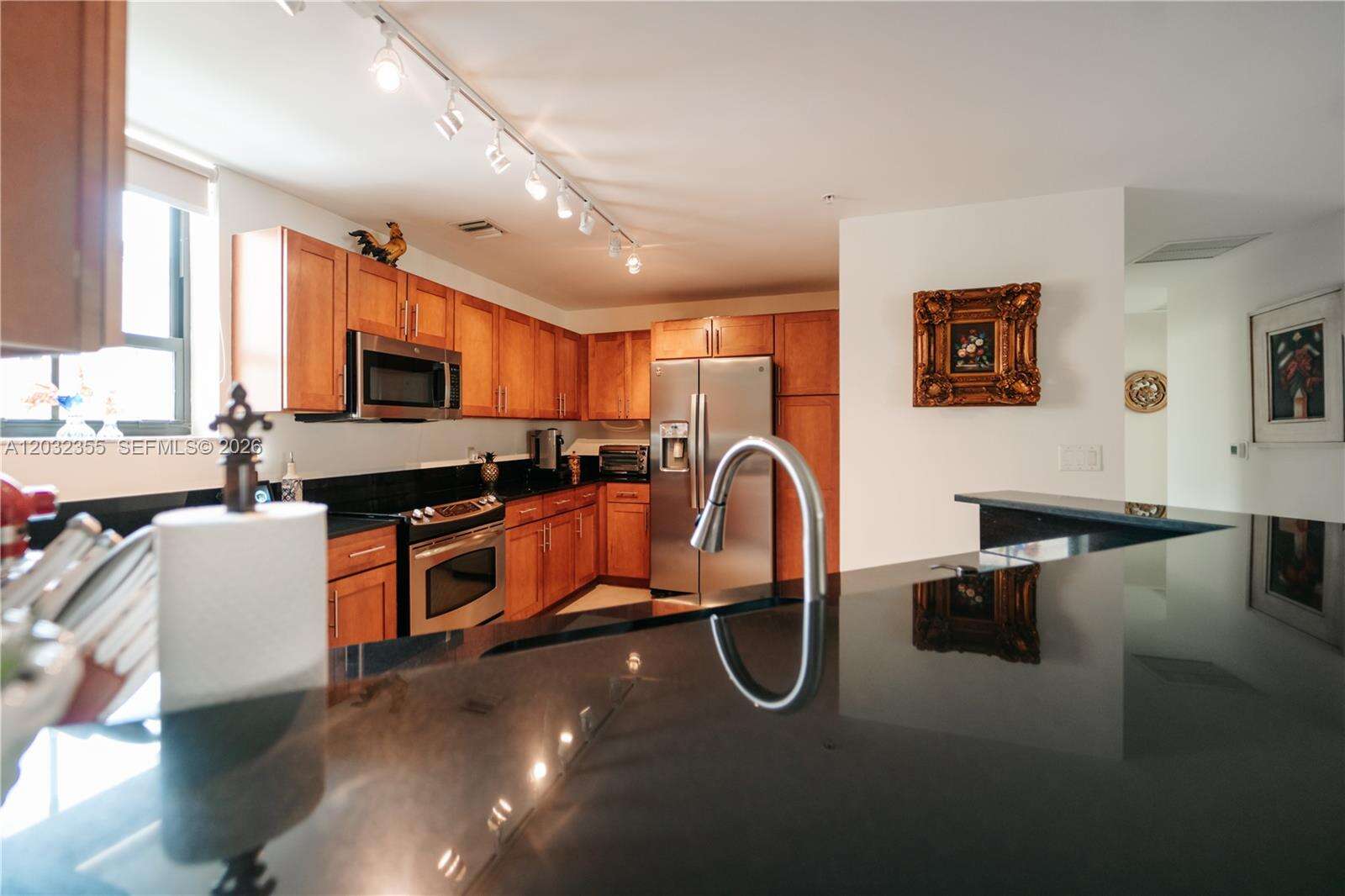 Colonnade At Dadeland Se | Unit #707 Unit #707 | Picture 10