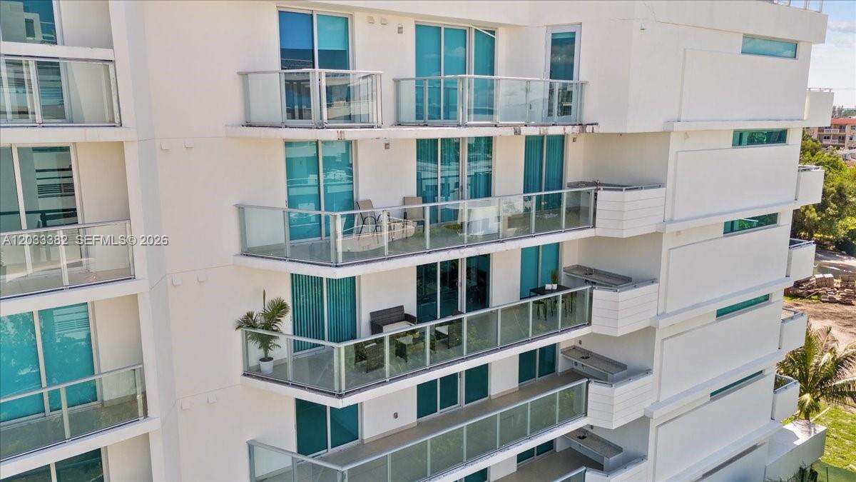 One Bay Harbor | Unit #502 Unit #502 | Picture 2