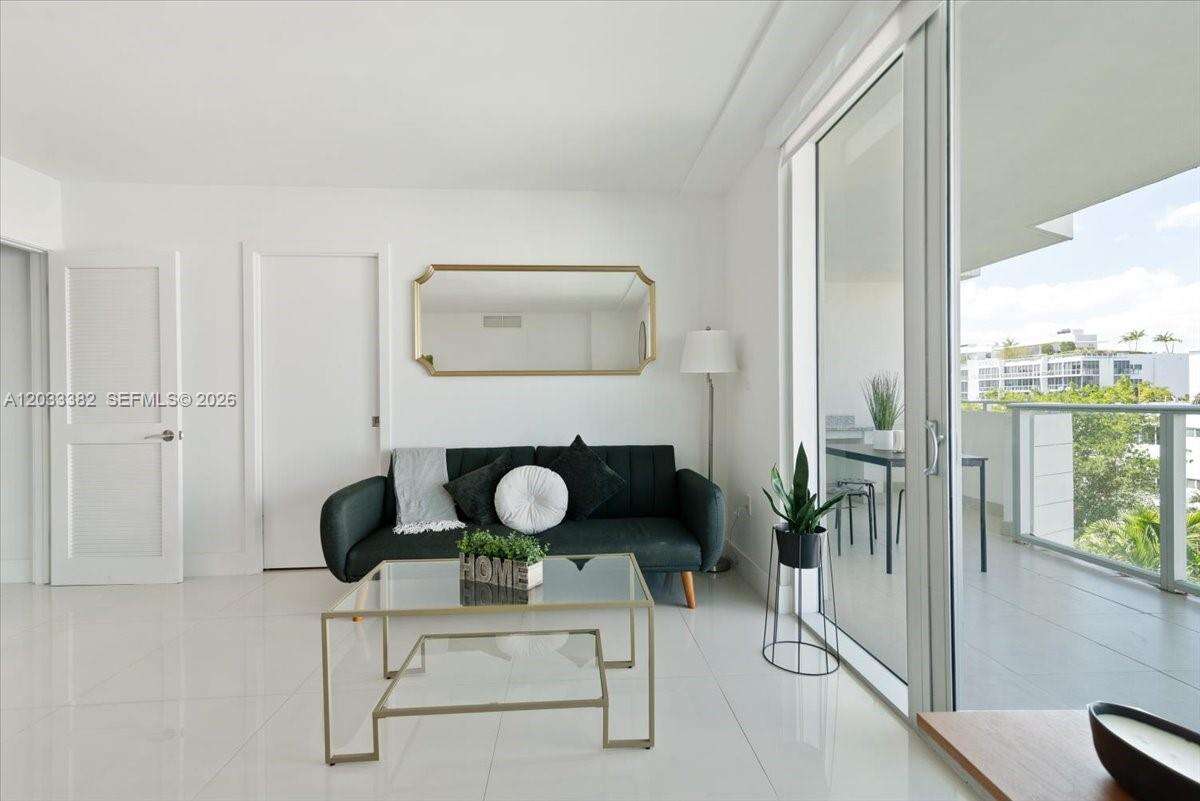One Bay Harbor | Unit #502 Unit #502 | Picture 37