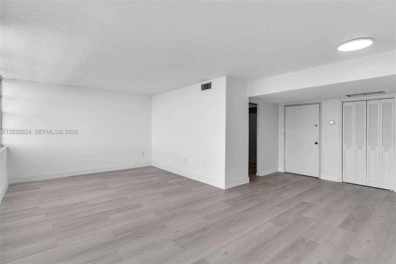 Majorca Towers | Unit #704 Unit #704 | Picture 9
