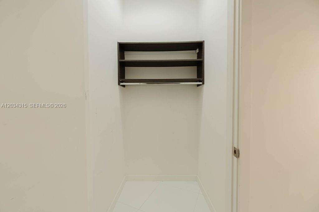 Paramount Miami Worldcenter | Unit #2403 Unit #2403 | Picture 17