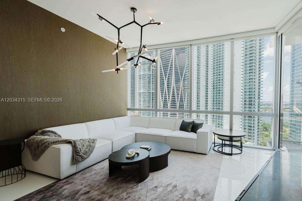 Paramount Miami Worldcenter | Unit #2403 Unit #2403 | Picture 18