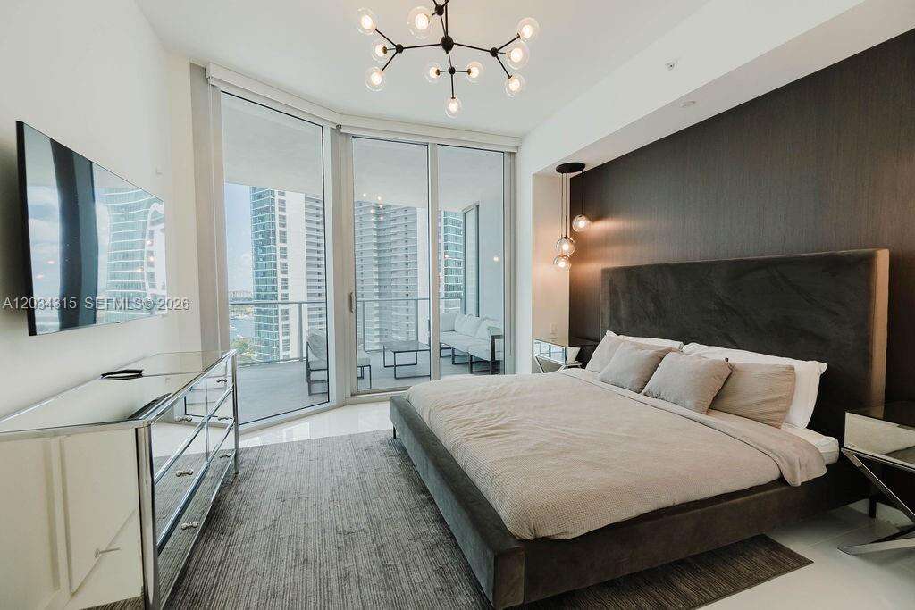 Paramount Miami Worldcenter | Unit #2403 Unit #2403 | Picture 20