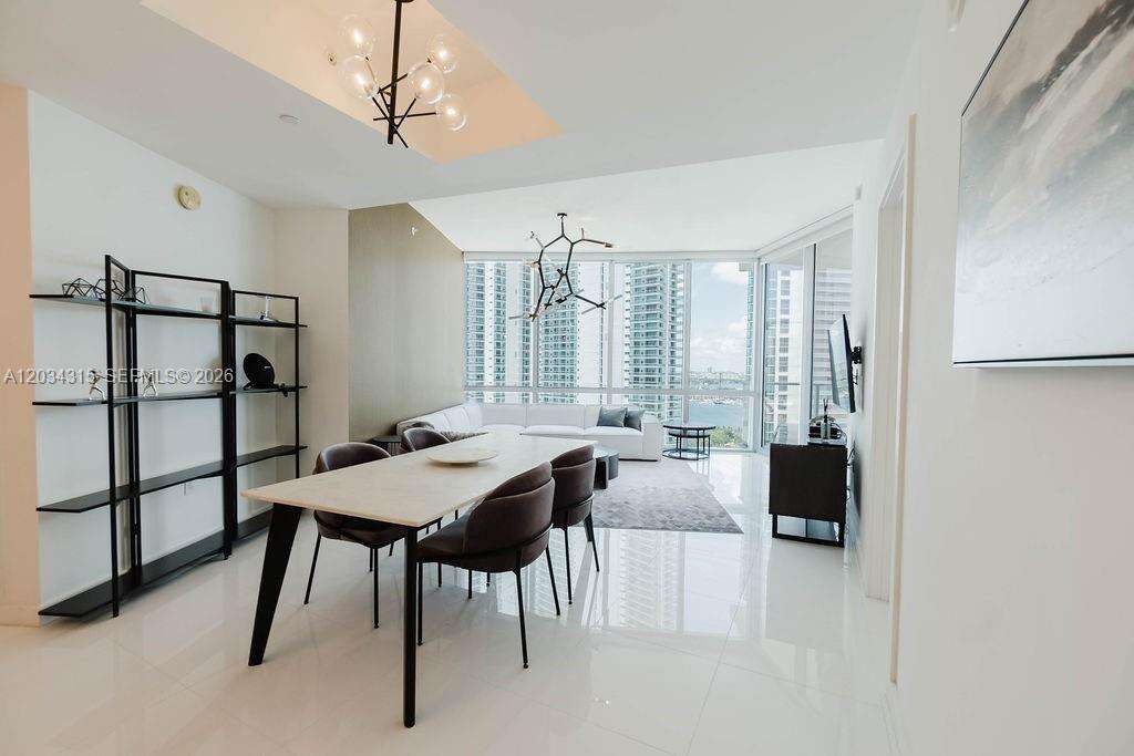 Paramount Miami Worldcenter | Unit #2403 Unit #2403 | Picture 27