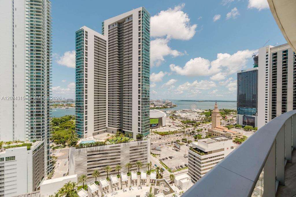 Paramount Miami Worldcenter | Unit #2403 Unit #2403 | Picture 33