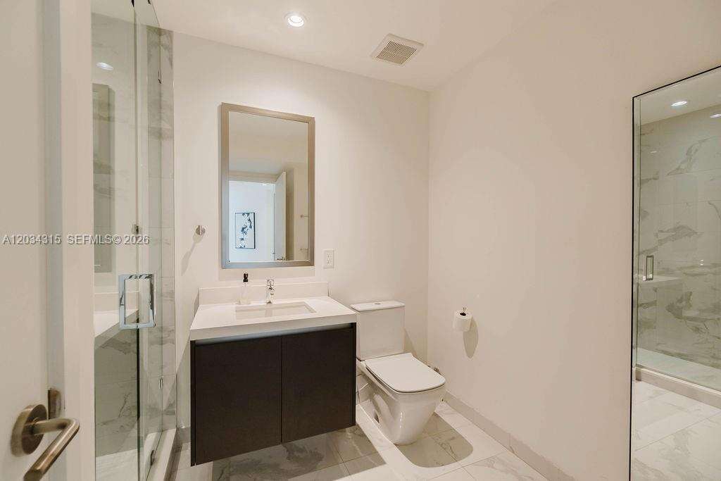 Paramount Miami Worldcenter | Unit #2403 Unit #2403 | Picture 5