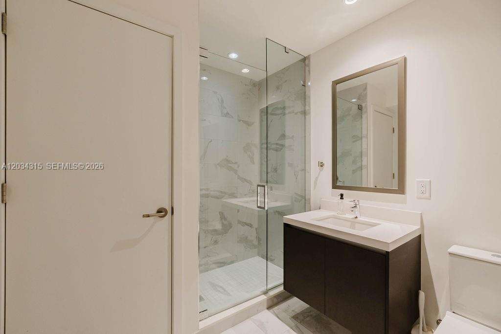 Paramount Miami Worldcenter | Unit #2403 Unit #2403 | Picture 6