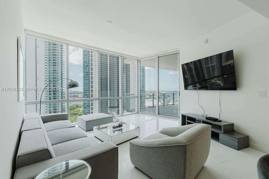 Paramount Miami Worldcenter | Unit #2303 Unit #2303 | Picture 1