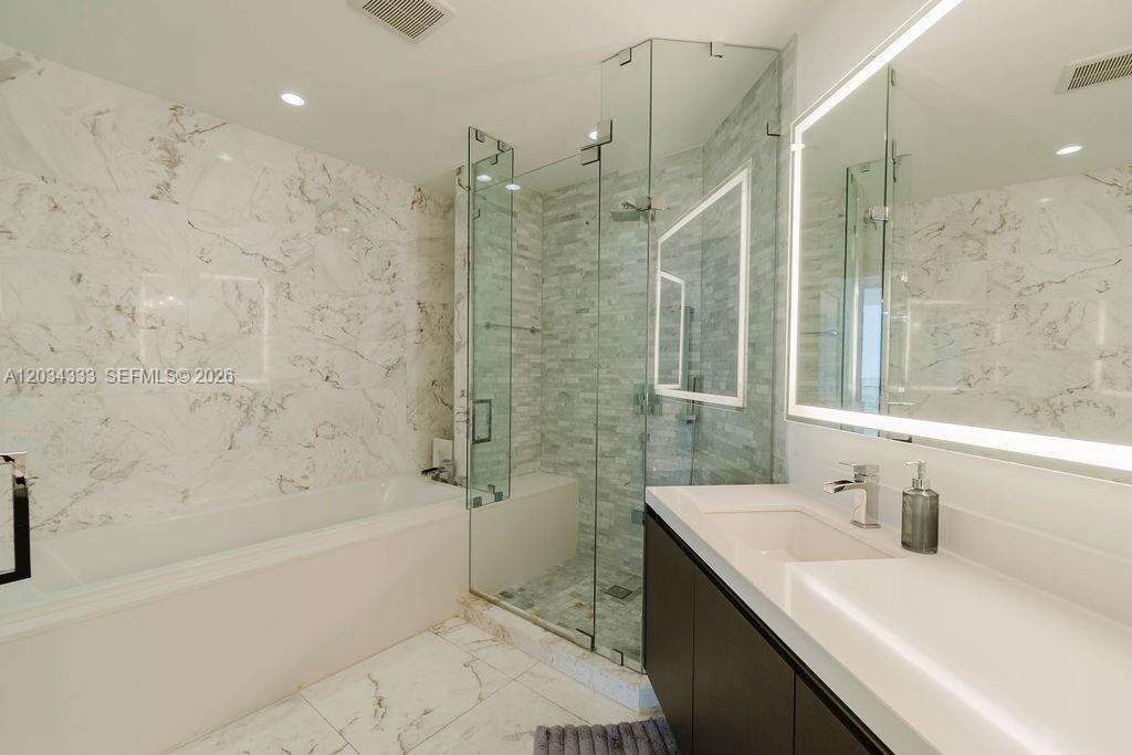 Paramount Miami Worldcenter | Unit #2303 Unit #2303 | Picture 21